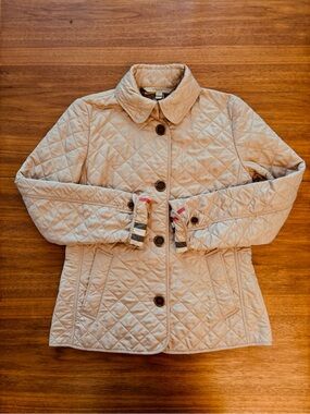 Burberry Quilted Jacket in Light Beige with Signature Check Cuff Trim